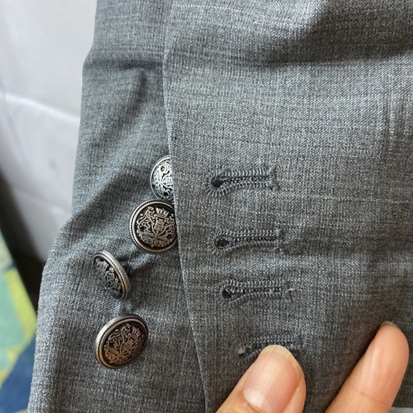 C38. Aritzia talula wool blazer size 6 - Picture 12 of 13